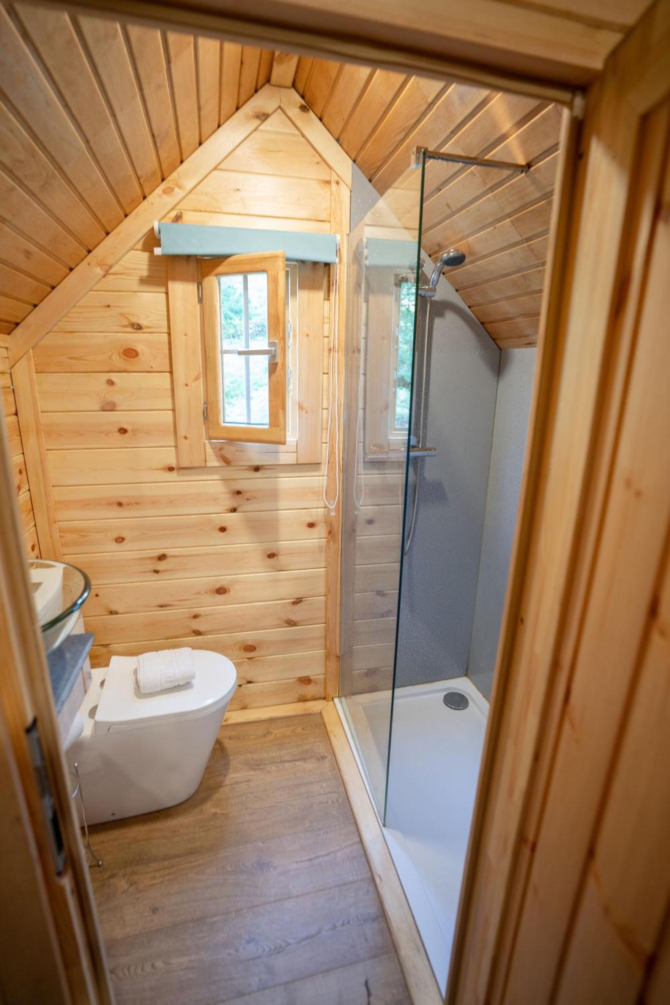 Chestnut Tree House With Hot Tub & Sauna Barmouth Exterior photo